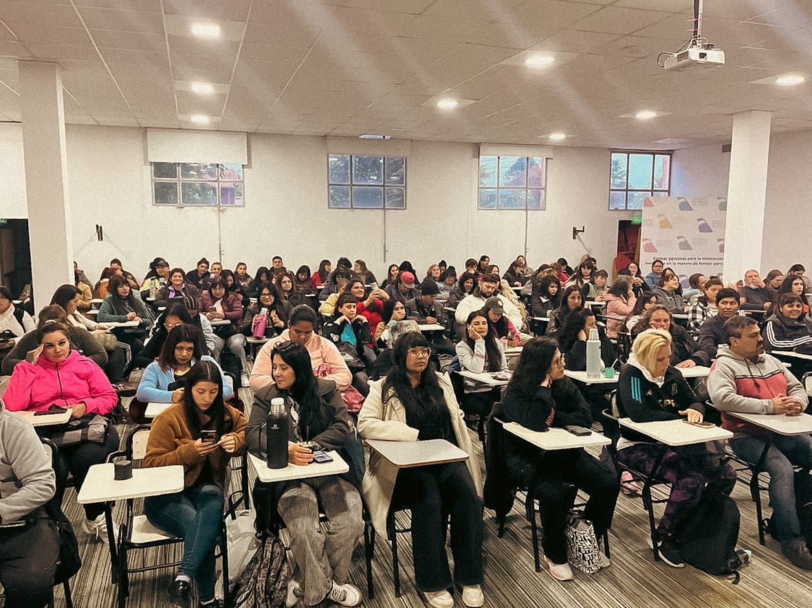 La UPE sede del encuentro “Expo-CENS” La UPE sede del encuentro “Expo-CENS”